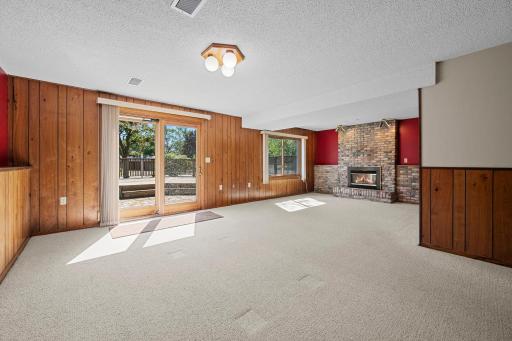 801 E 102nd Street, Bloomington, MN 55420