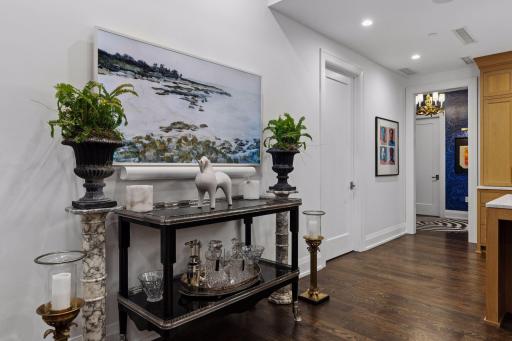 A Samsung Art TV and integrated Sonos surround sound system allow the technology to complement the architecture rather than dominate it.