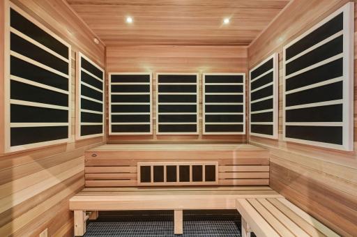 Wellness is built into the lifestyle at Eleven, with thoughtfully designed sauna, steam and locker facilities offering a private retreat just steps from home.