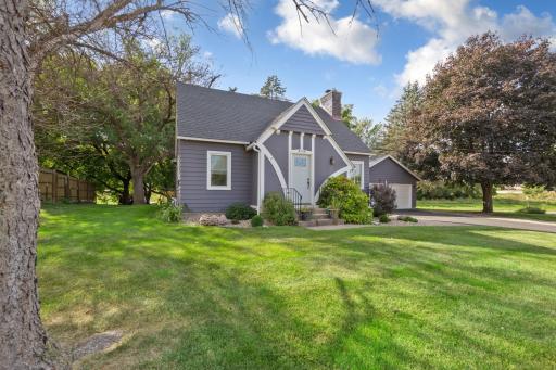 418 Prairie Avenue, Faribault, MN 55021