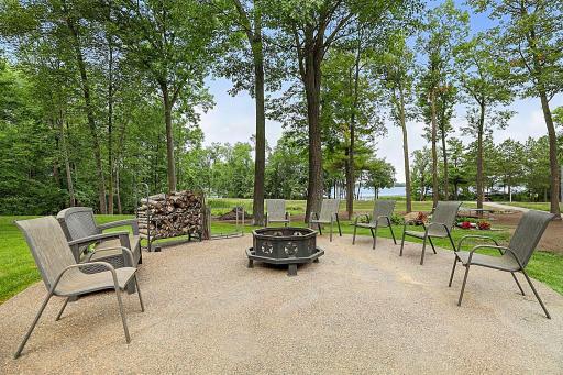 Exposed Aggregate Firepit Area w/ Tons of Seating