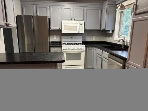 7101 Upper 17th Street N, Oakdale, MN 55128