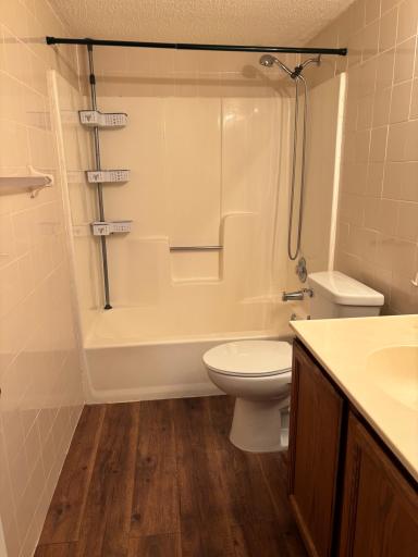 7101 Upper 17th Street N, Oakdale, MN 55128