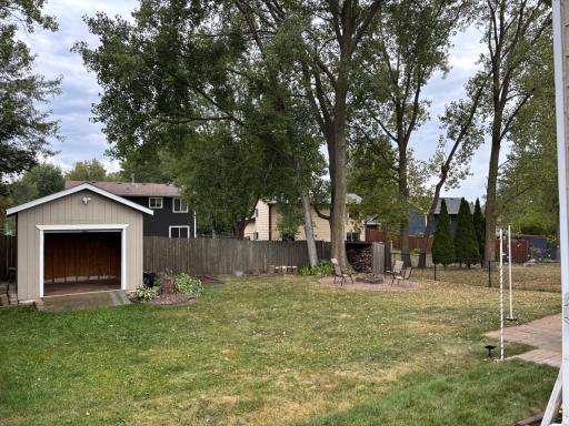 7101 Upper 17th Street N, Oakdale, MN 55128