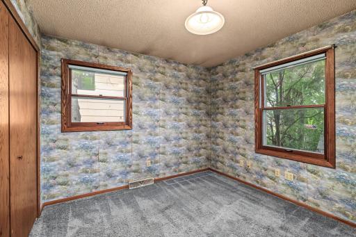 1677 Burns Avenue, Saint Paul, MN 55106
