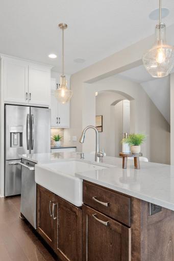 59-web-or-mls-16568 Duluth Trl-48.jpg