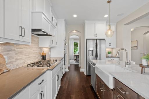 58-web-or-mls-16568 Duluth Trl-47.jpg