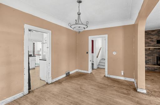 18_540_Central_Ave_S-Dining_room-1000.jpg