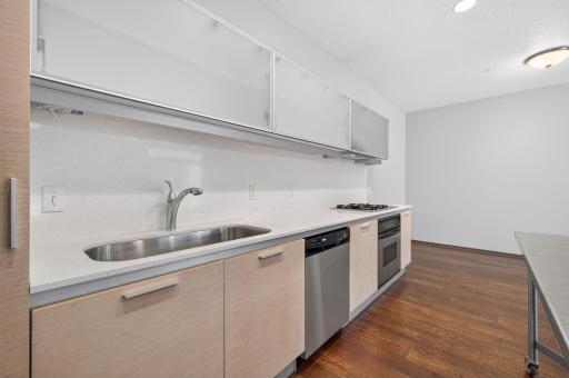 2818 Aldrich Avenue S, 103, Minneapolis, MN 55408