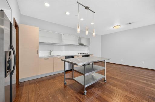 2818 Aldrich Avenue S, 103, Minneapolis, MN 55408