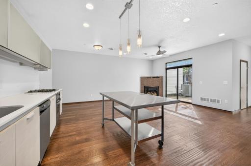 2818 Aldrich Avenue S, 103, Minneapolis, MN 55408