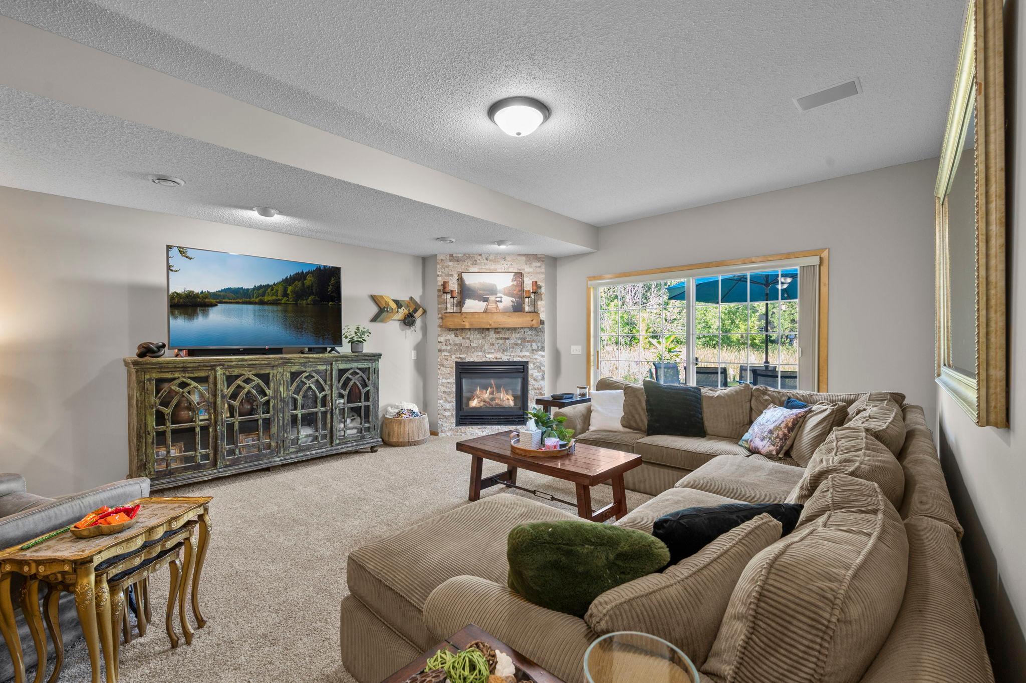 73-web-or-mls-1404 Beachcomber Blvd-365.jpg