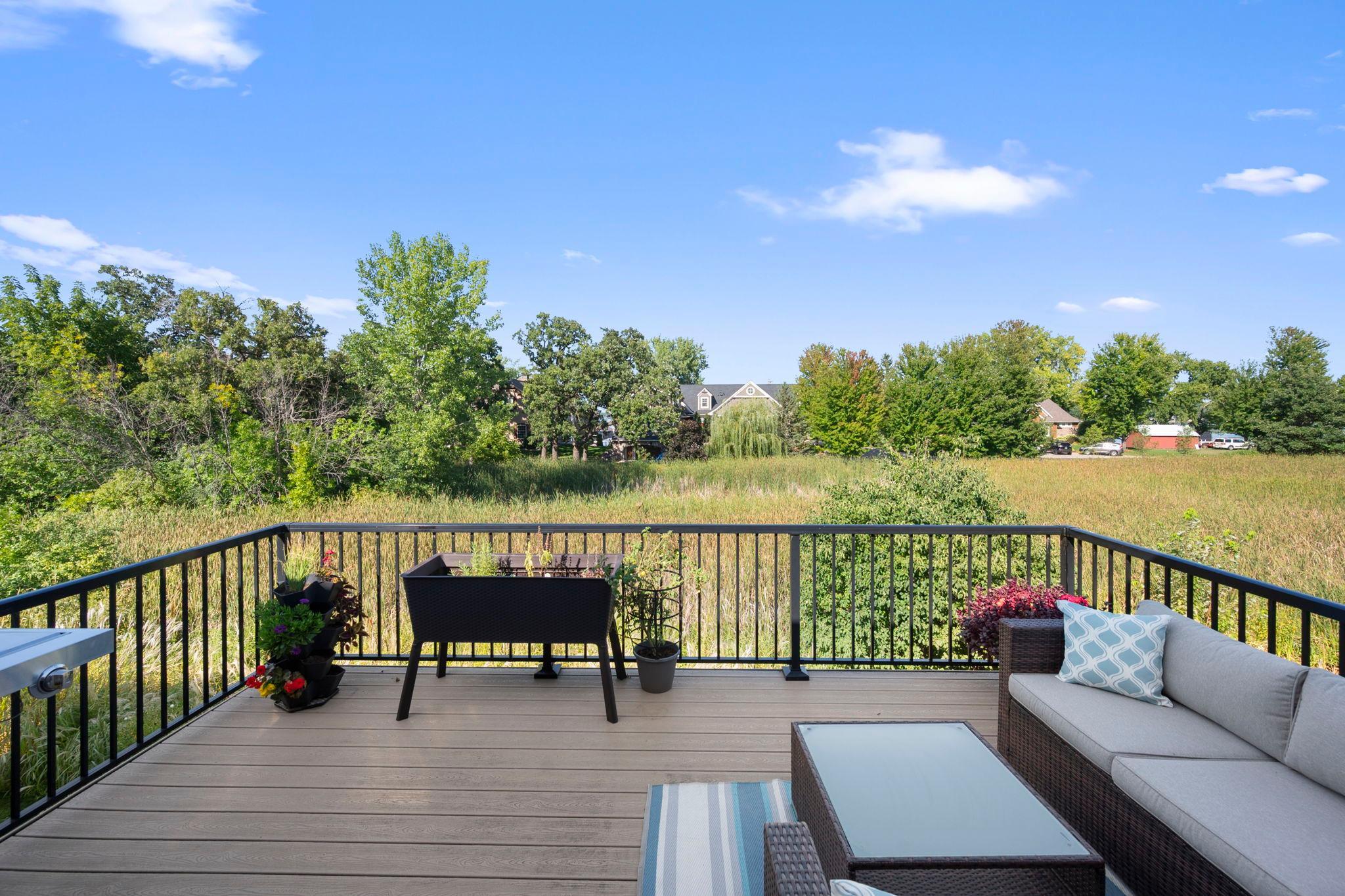 82-web-or-mls-1404 Beachcomber Blvd-254.jpg