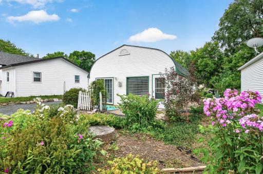 215 Franklin Avenue E, Delano, MN 55328