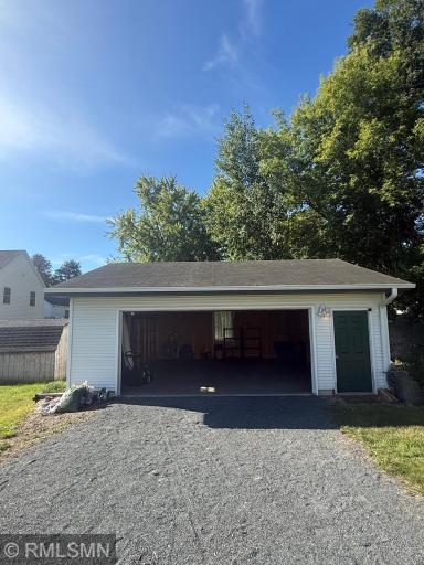 215 Franklin Avenue E, Delano, MN 55328