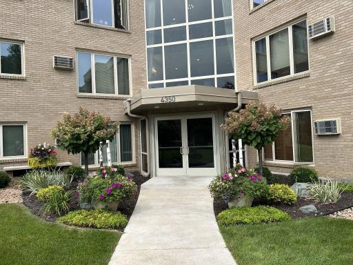 4350 Brookside Court, 115, Edina, MN 55436