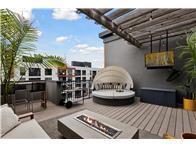 PRIVATE stunning rooftop deck is the showstopperâyour private sky lounge.