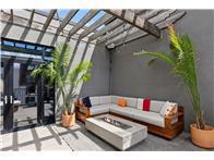Host dinner parties, sip cocktails under the stars, or enjoy weekend brunchâthis deck is built for unforgettable moments.