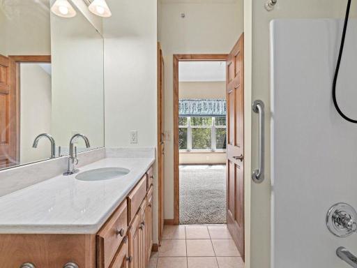 198 Thompson Avenue E, Saint Paul, MN 55118