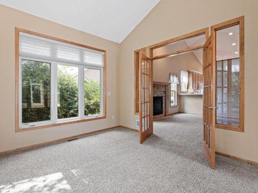 198 Thompson Avenue E, Saint Paul, MN 55118