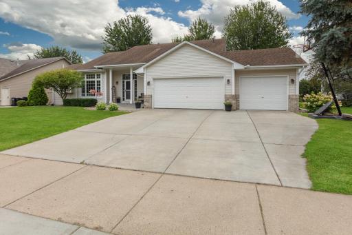 Photo for 4284 143rd Street W, Rosemount, MN 55068 - listing #7133376 1920x1280_100_1787738060963_17876900808730s7a8042.jpg