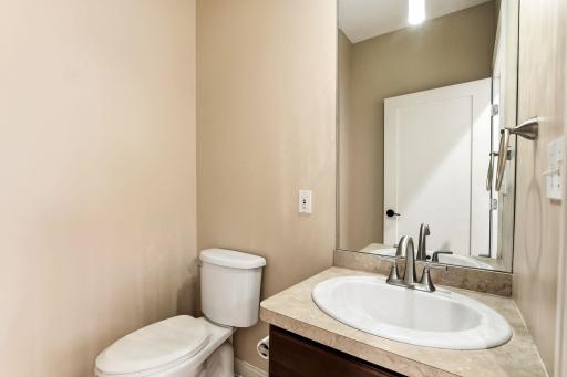 14-web-or-mls-10329-Noble-Ave-N-14.jpg