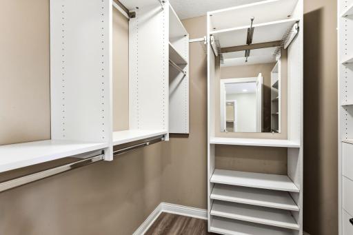 47-web-or-mls-10329-Noble-Ave-N-47.jpg