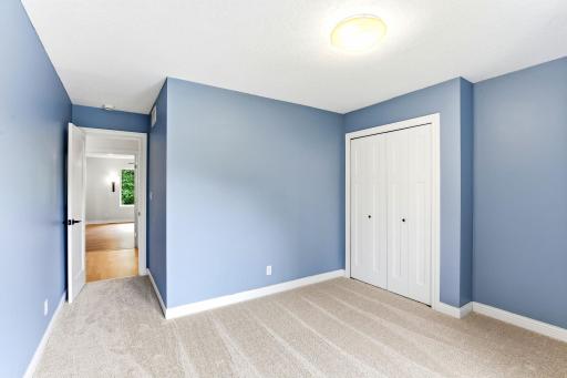 38-web-or-mls-10329-Noble-Ave-N-38.jpg