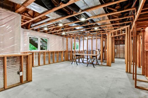 58-web-or-mls-10329-Noble-Ave-N-58.jpg