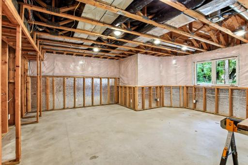 57-web-or-mls-10329-Noble-Ave-N-57.jpg