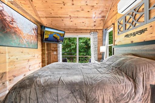 28-Oakwood Ln INT-19.jpg