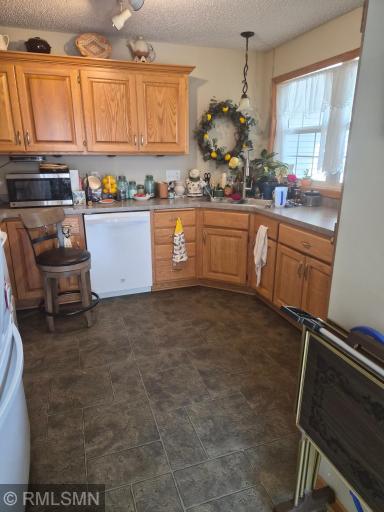 920 Fairfield Place NW, Isanti, MN 55040