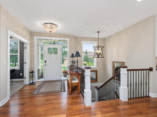 1784 86th Court E, Inver Grove Heights, MN 55077