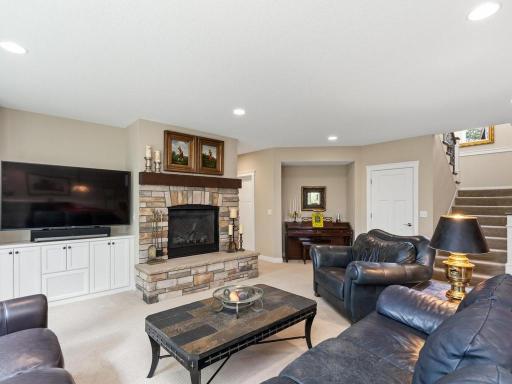 1784 86th Court E, Inver Grove Heights, MN 55077