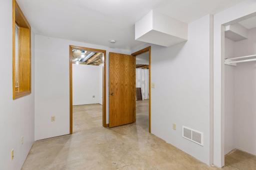 Seller Will Install Carpet