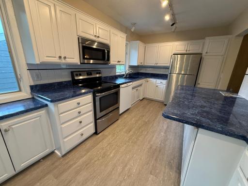 2762 Mcnair Drive N, Robbinsdale, MN 55422