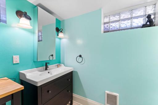 4508 Chowen Avenue S, Minneapolis, MN 55410