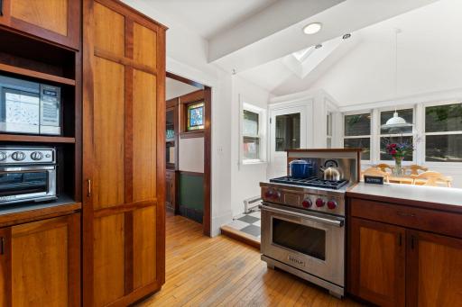 4508 Chowen Avenue S, Minneapolis, MN 55410