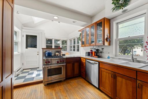 4508 Chowen Avenue S, Minneapolis, MN 55410