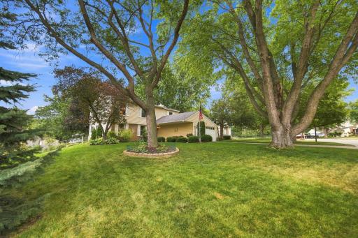 12100 50th Avenue N, Plymouth, MN 55442