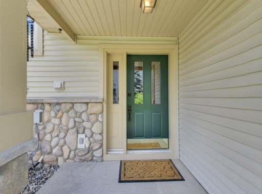 7614 Southridge Lane, Savage, MN 55378