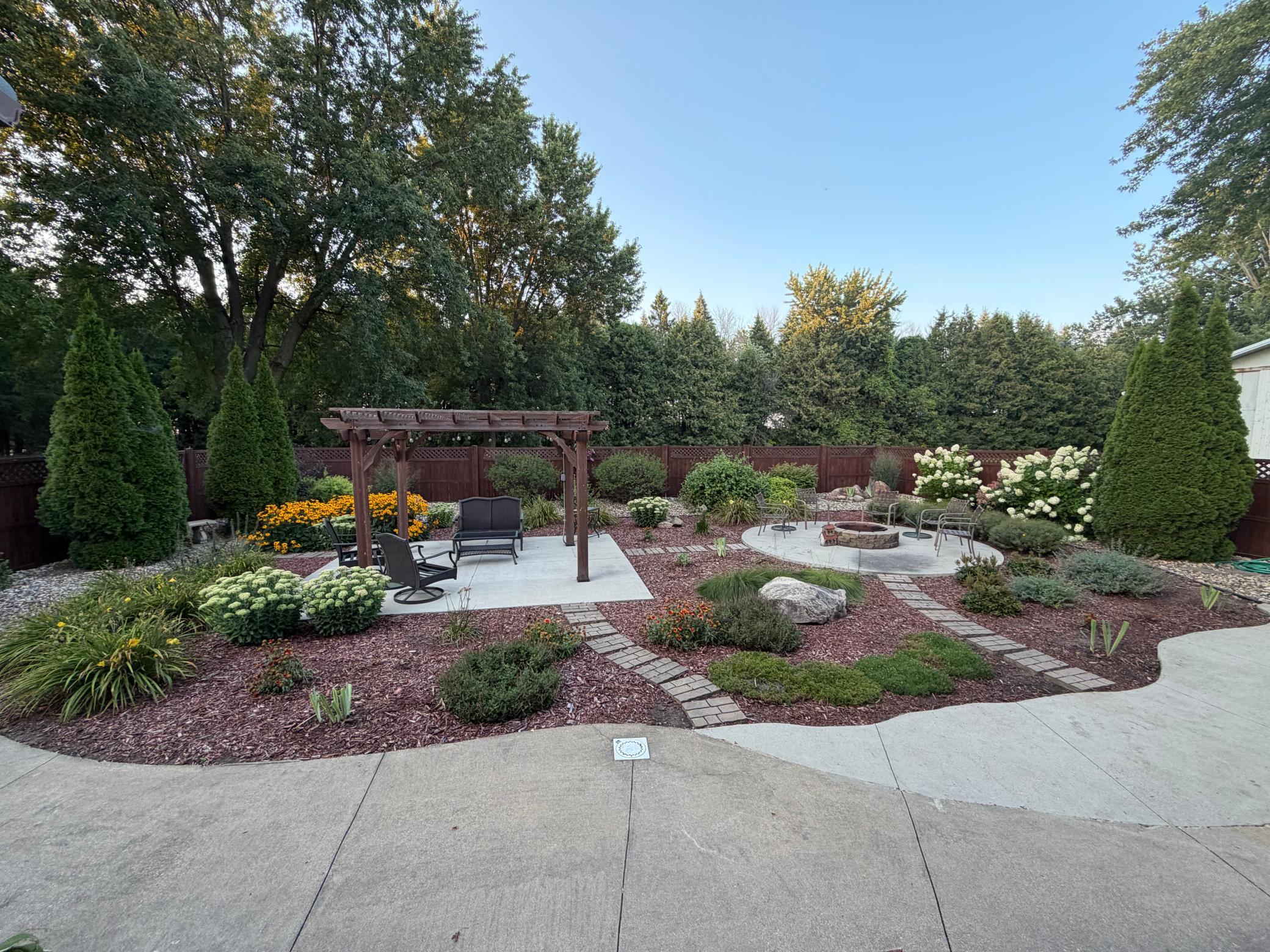 Unaltered original – outdoor living area as it exists