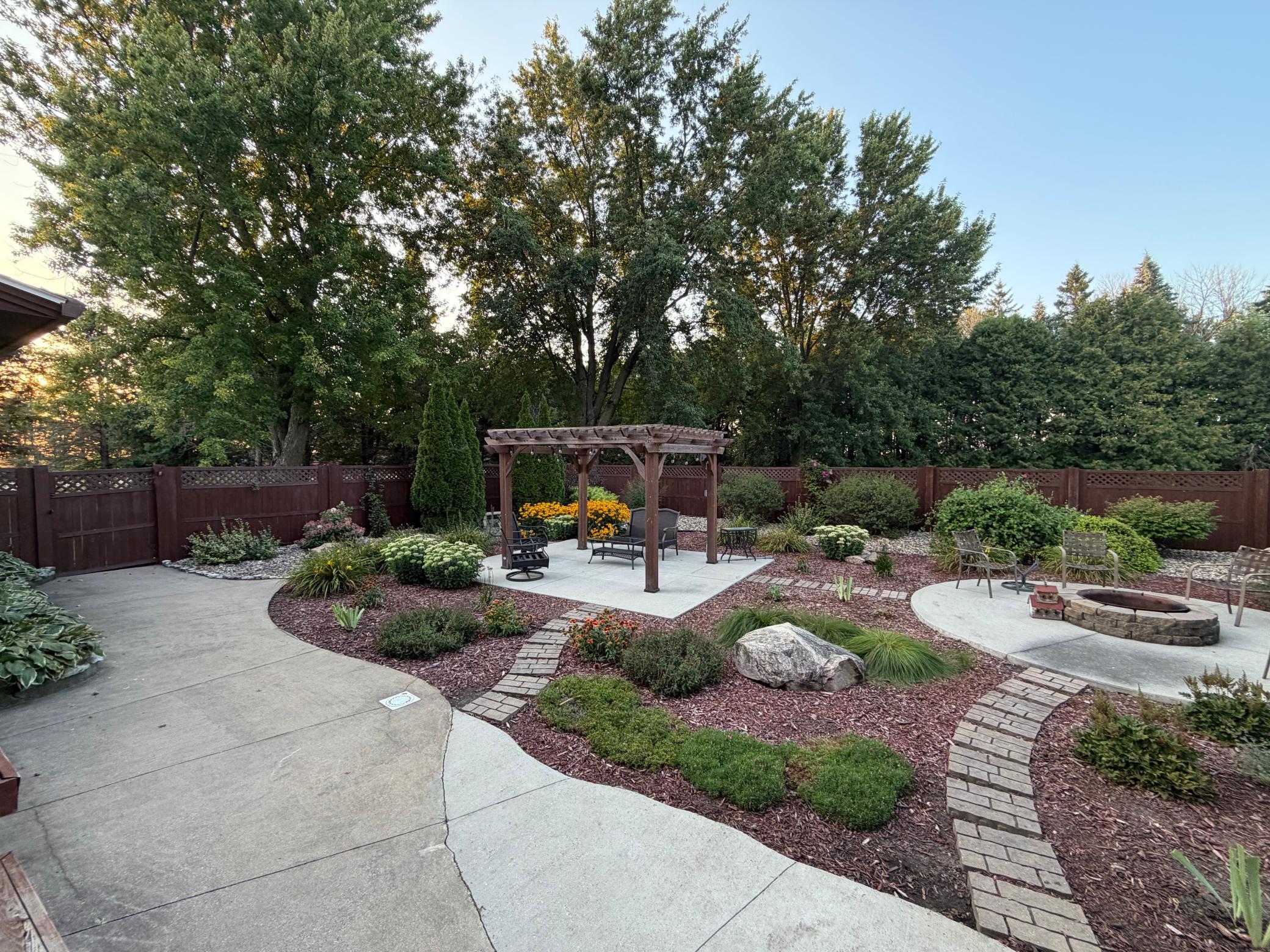 Unaltered original – outdoor living area as it exists