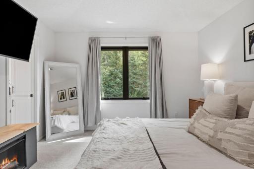 42-web-or-mls-13568 Flint Ln-41.jpg