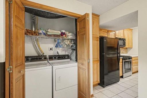 181 River Woods Lane, Burnsville, MN 55337