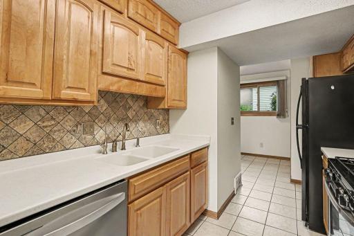 181 River Woods Lane, Burnsville, MN 55337