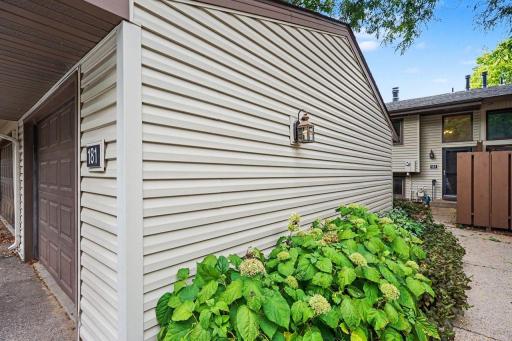 181 River Woods Lane, Burnsville, MN 55337