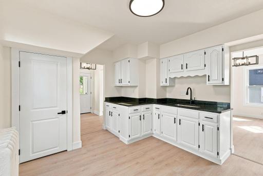 810 Van Buren Avenue, Saint Paul, MN 55104