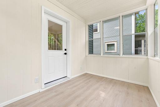 810 Van Buren Avenue, Saint Paul, MN 55104