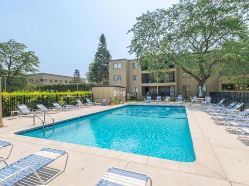 4101 Parklawn Ave Apt 130 Edina MN 55435 USA-029-023-Parklawn Ave Unit 130 Edina25-MLS_Size.jpg